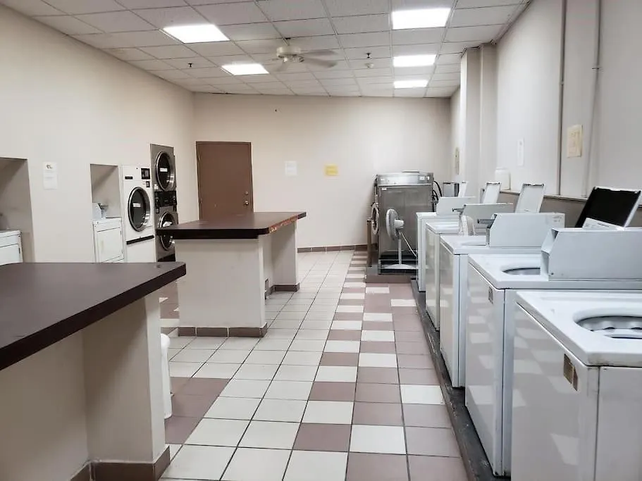 Apt In San Juan, 4 Guests Max, 1 Br-1 Bth, Full Kitchen, Free Internet-Parking